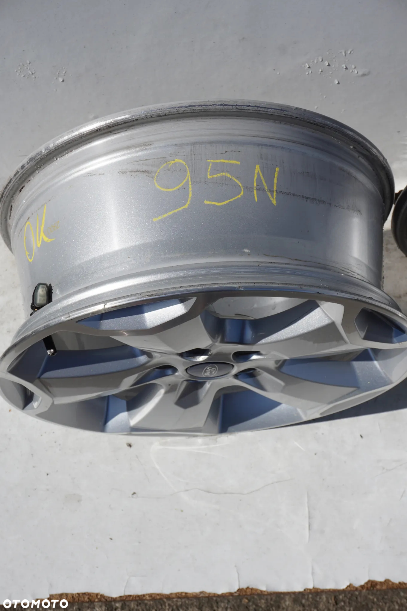 Ford 5x108 18 7,5J et 52,5 czujniki - 6