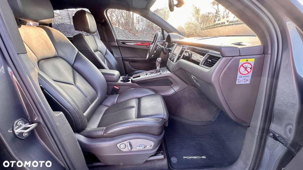 Porsche Macan - 18