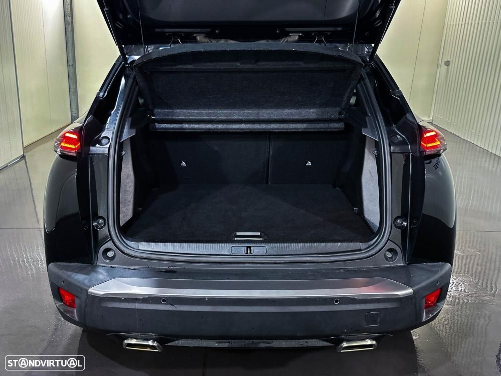 Peugeot 2008 1.2 PureTech Allure EAT8 - 36