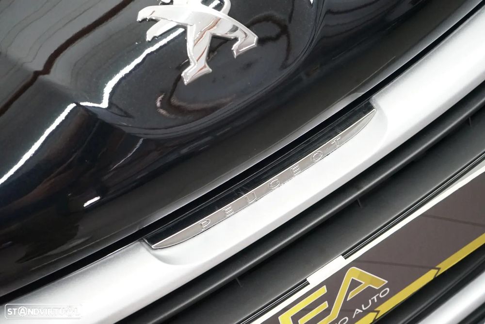 Peugeot 208 1.2 PureTech Allure - 9