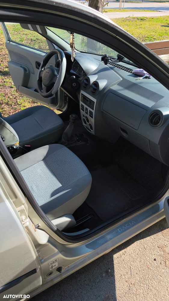 Dacia Logan 1.6 MPI Laureate - 10