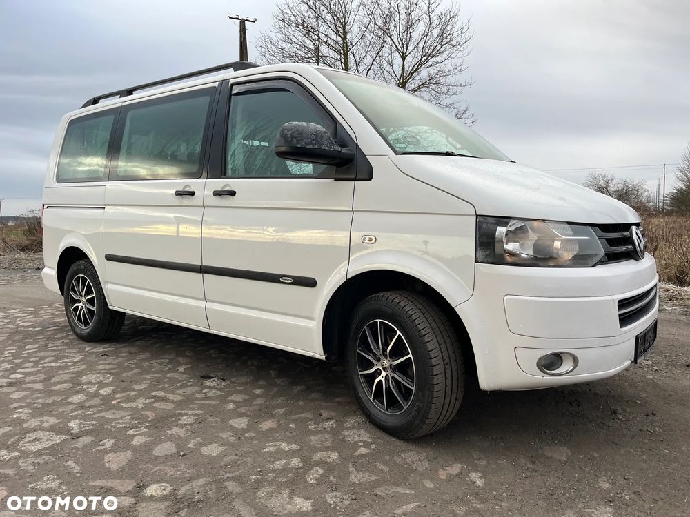 Volkswagen Caravelle - 21