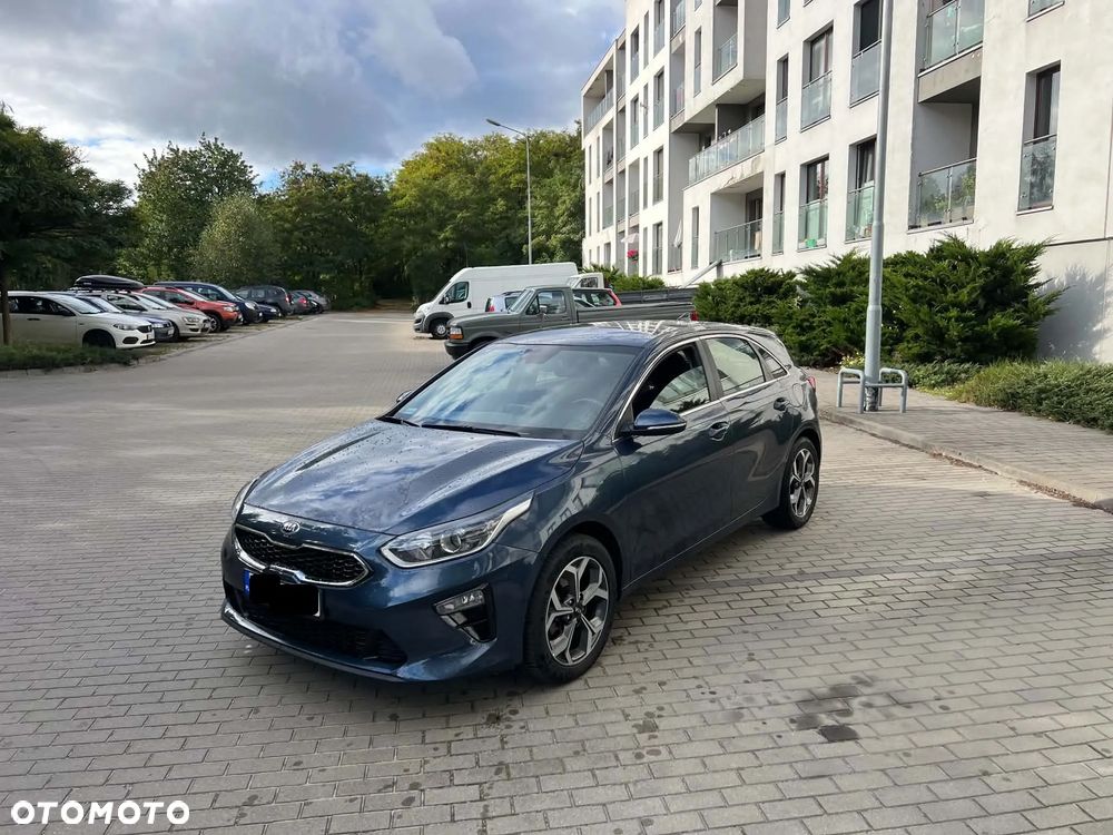 Kia Ceed 1.6 CRDi SCR L - 11