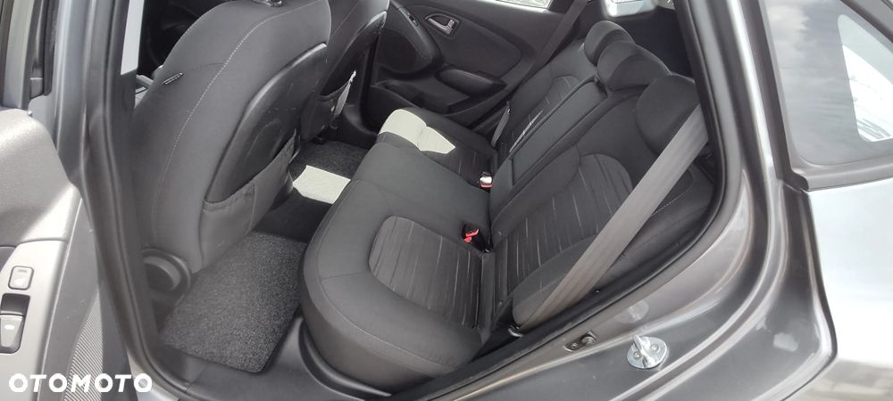 Hyundai ix35 1.6 2WD Fifa World Cup Edition - 21