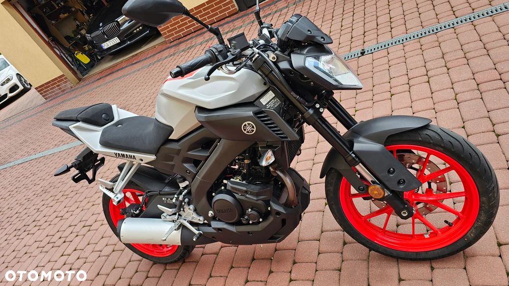 Yamaha MT - 4