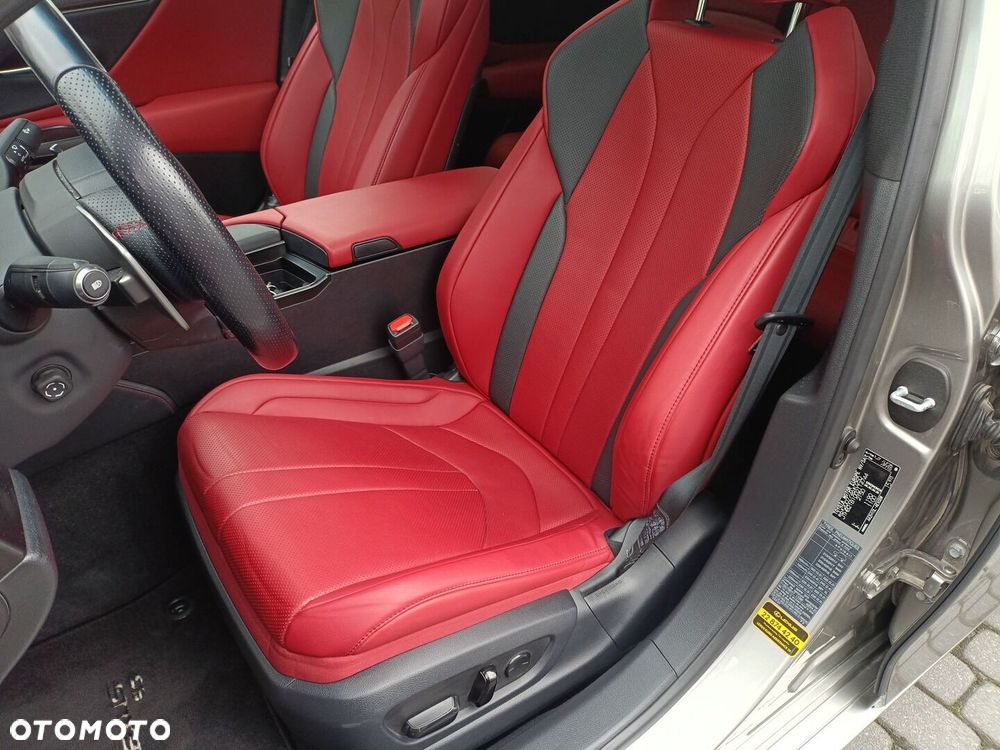Lexus ES 300h F Sport Edition - 13