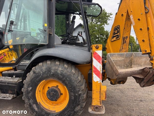 JCB 3CX CONTRACTOR - 8
