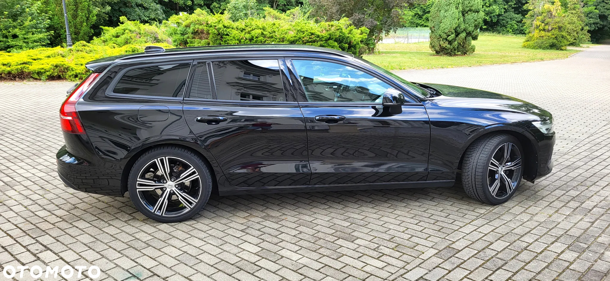 Volvo V60 D4 Momentum - 29
