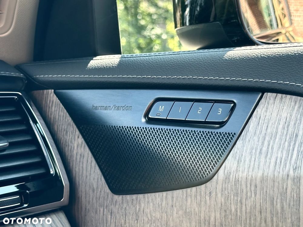 Volvo XC 90 - 16