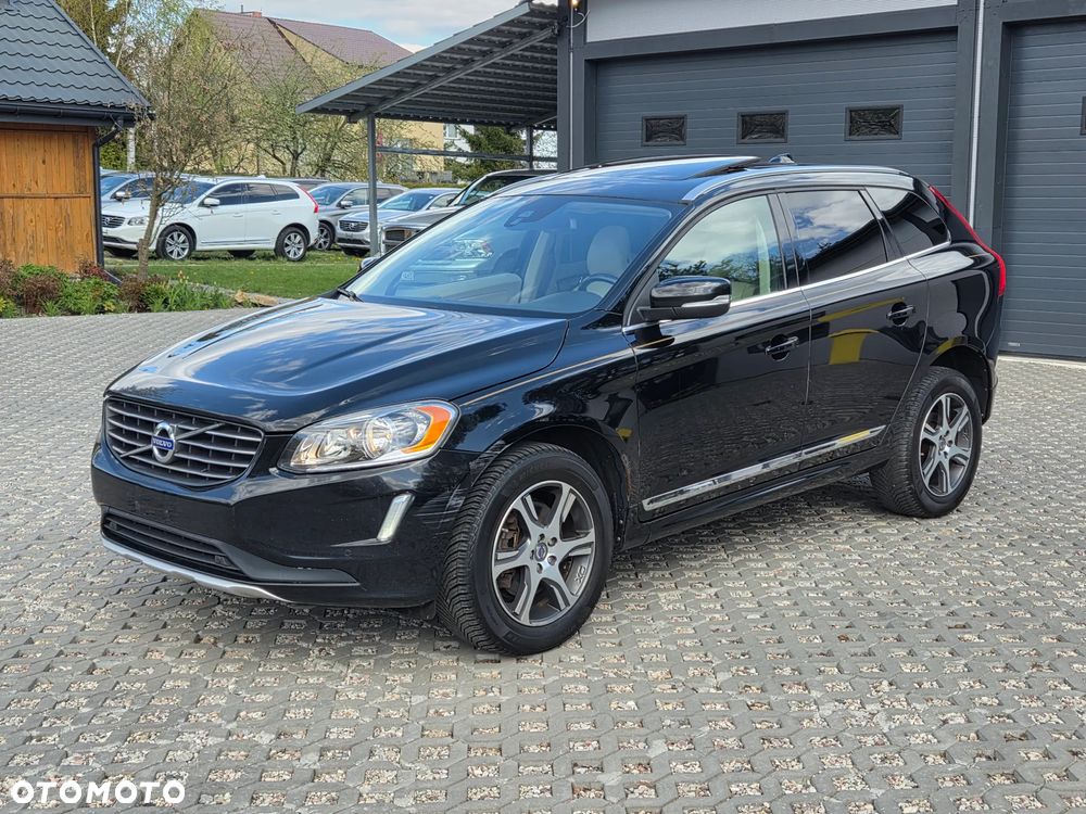 Volvo XC 60 T6 AWD Momentum - 1