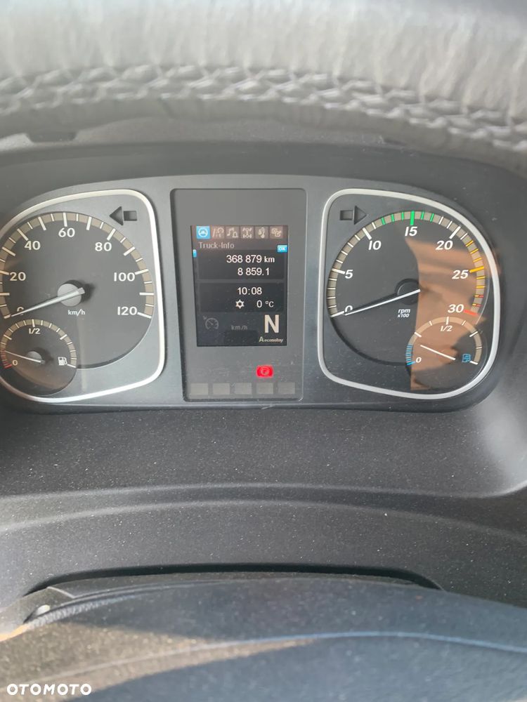 Mercedes-Benz ATEGO - 10