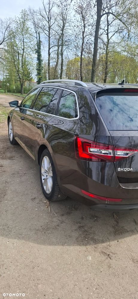 Skoda Superb 2.0 TDI Style - 7