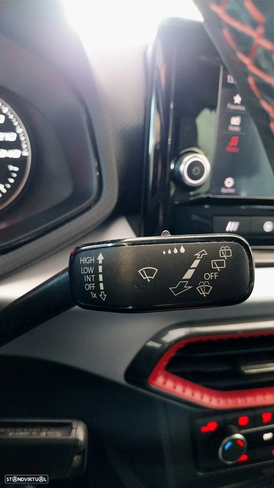 SEAT Arona 1.0 TSI FR - 29