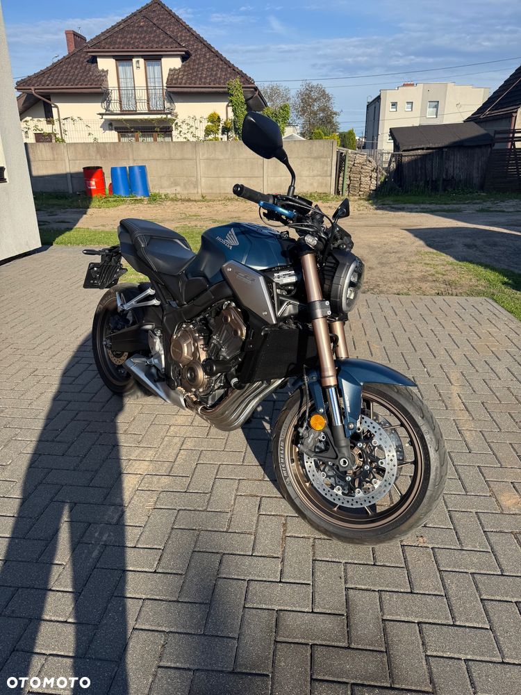 Honda CB - 2