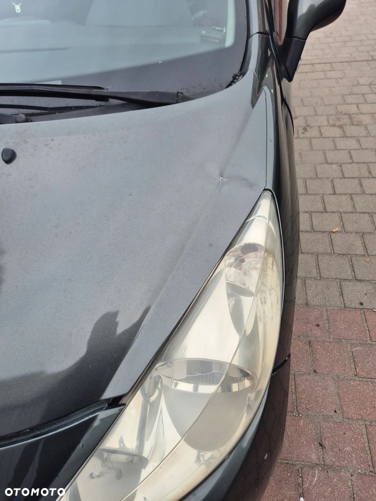 Peugeot 207 - 14