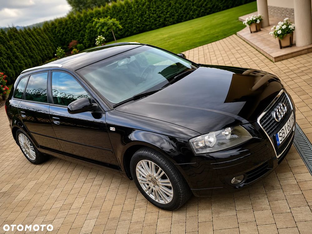 Audi A3 Sportback - 1
