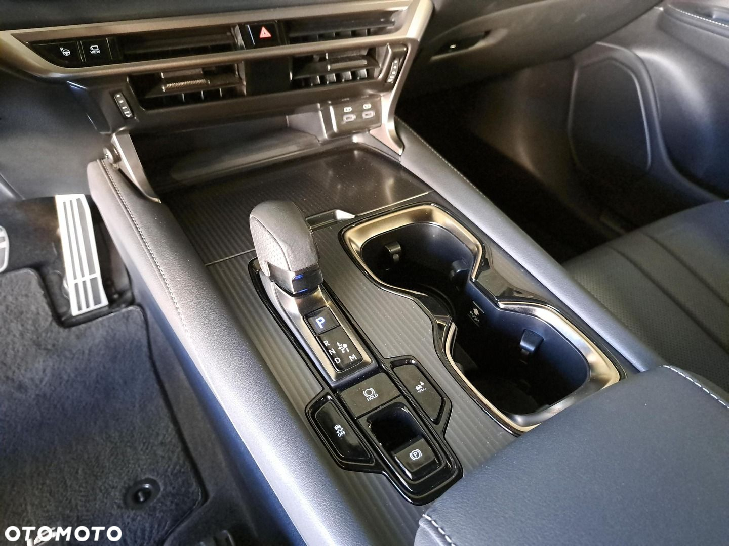 Lexus RX - 26