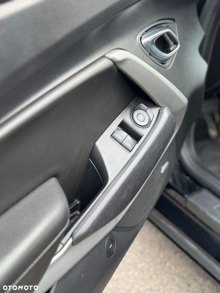 Chevrolet Camaro - 34