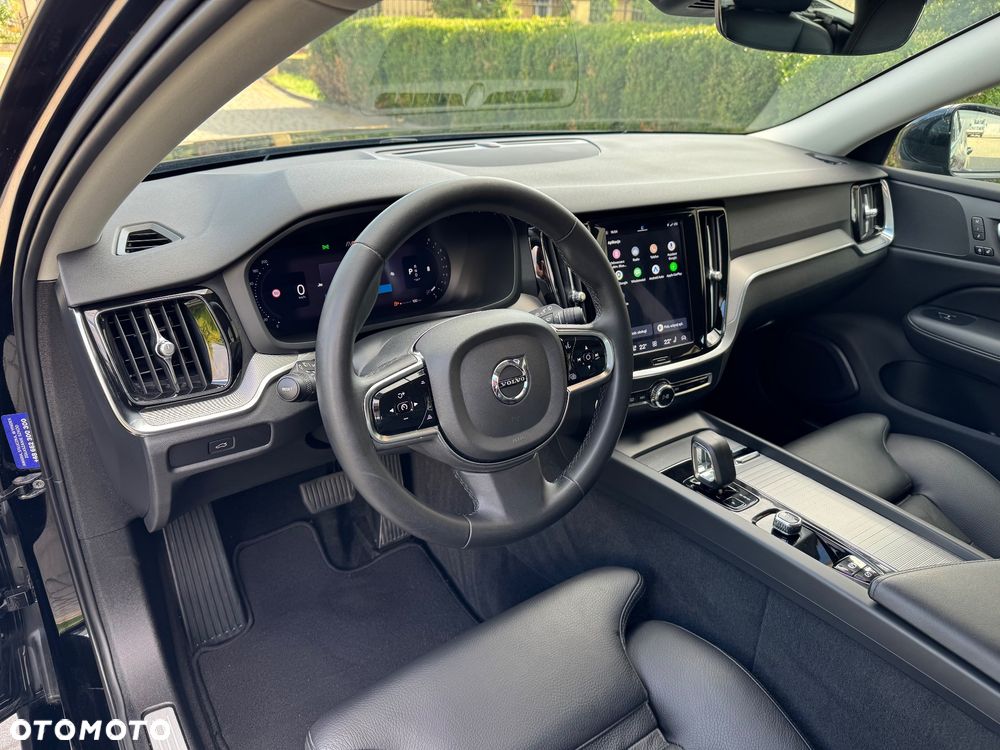 Volvo V60 B3 B Plus Dark - 12