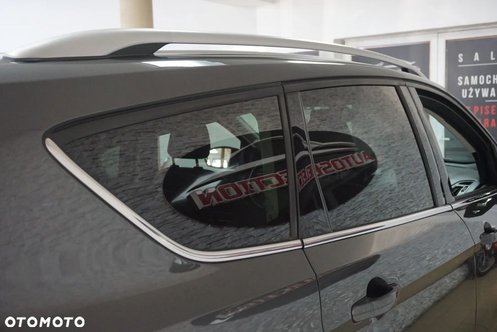 Ford Kuga - 23