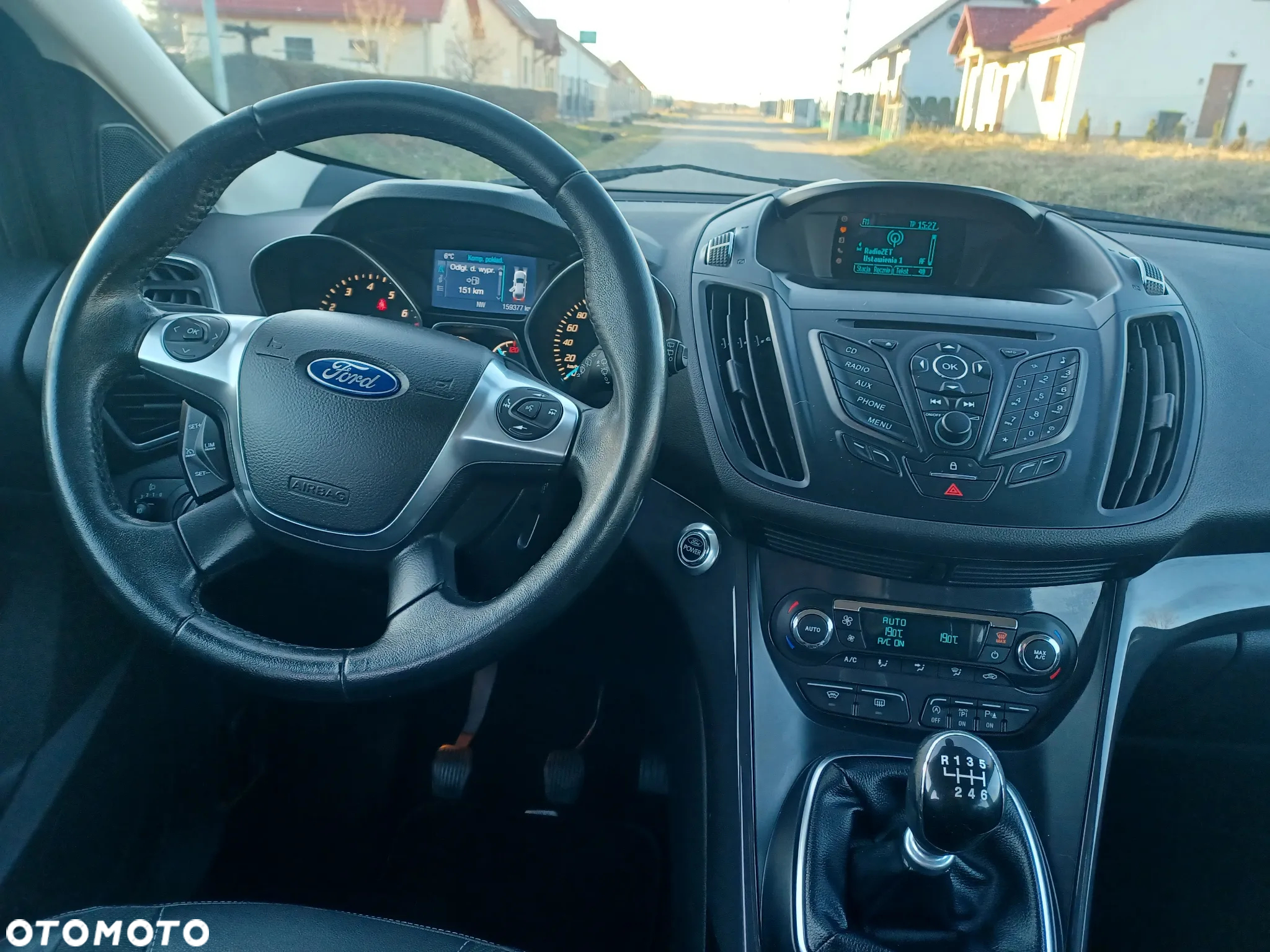 Ford Kuga - 12