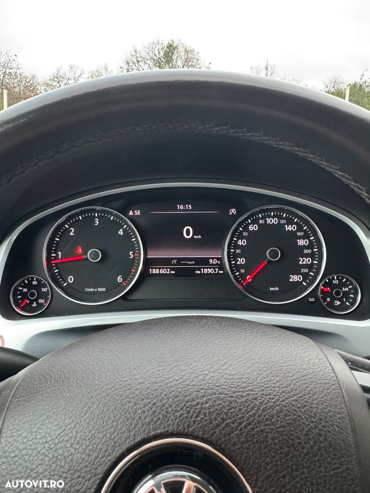 Volkswagen Touareg - 8