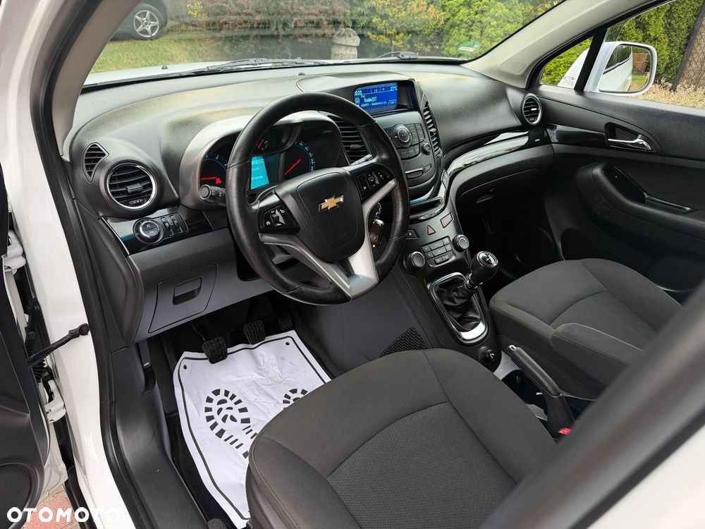 Chevrolet Orlando - 27