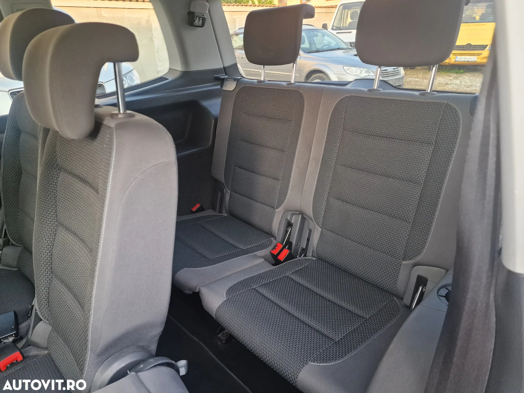 Volkswagen Touran 1.4 TSI (BlueMotion Technology) Comfortline - 8
