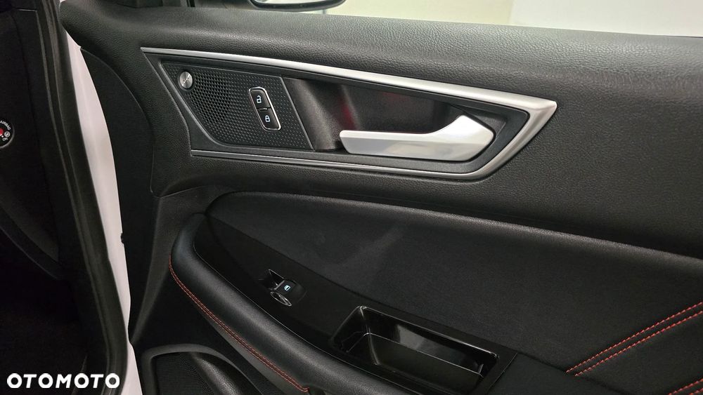 Ford Edge 2.0 EcoBlue Twin-Turbo 4WD ST-Line - 33