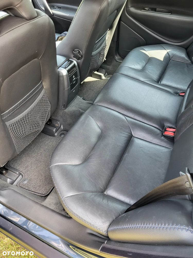 Volvo XC 70 - 23