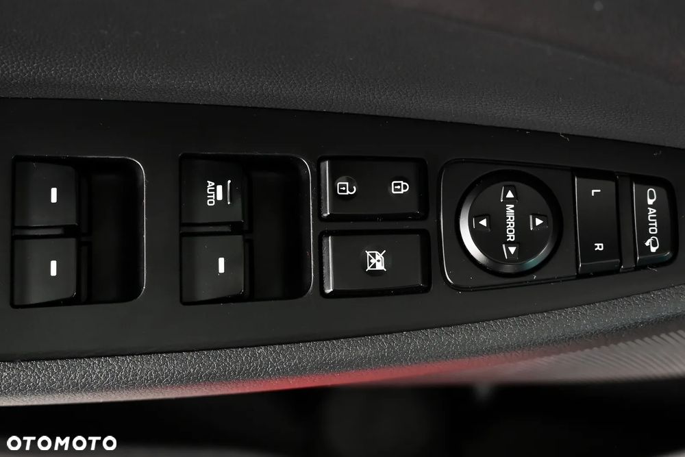 Hyundai Tucson 1.7 CRDI BlueDrive Style 2WD - 31