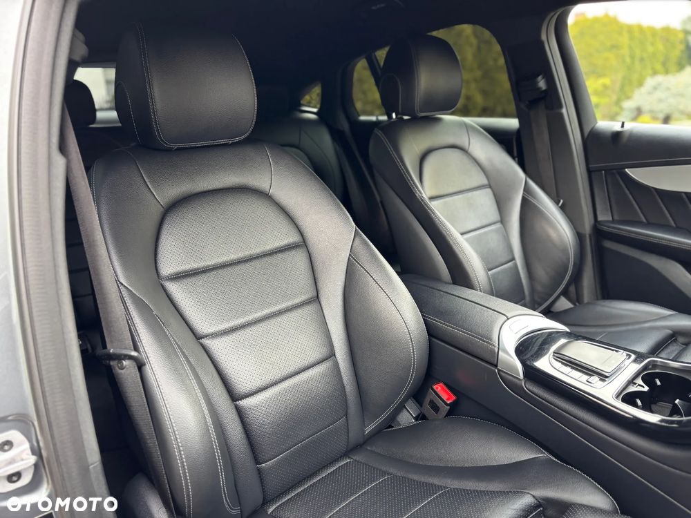 Mercedes-Benz GLC 220 d 4Matic 9G-TRONIC AMG Line - 9