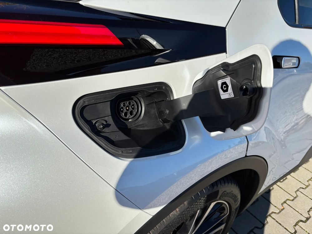 Toyota C-HR 2.0 PHEV Dynamic Force Executive - 31