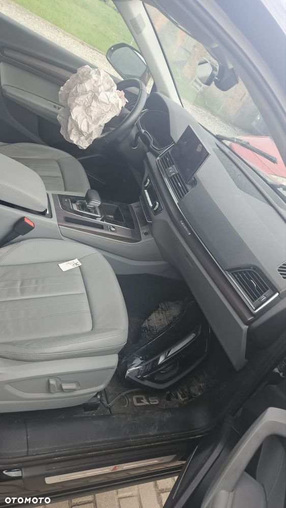 Audi Q5 45 TFSI quattro S tronic S line - 4