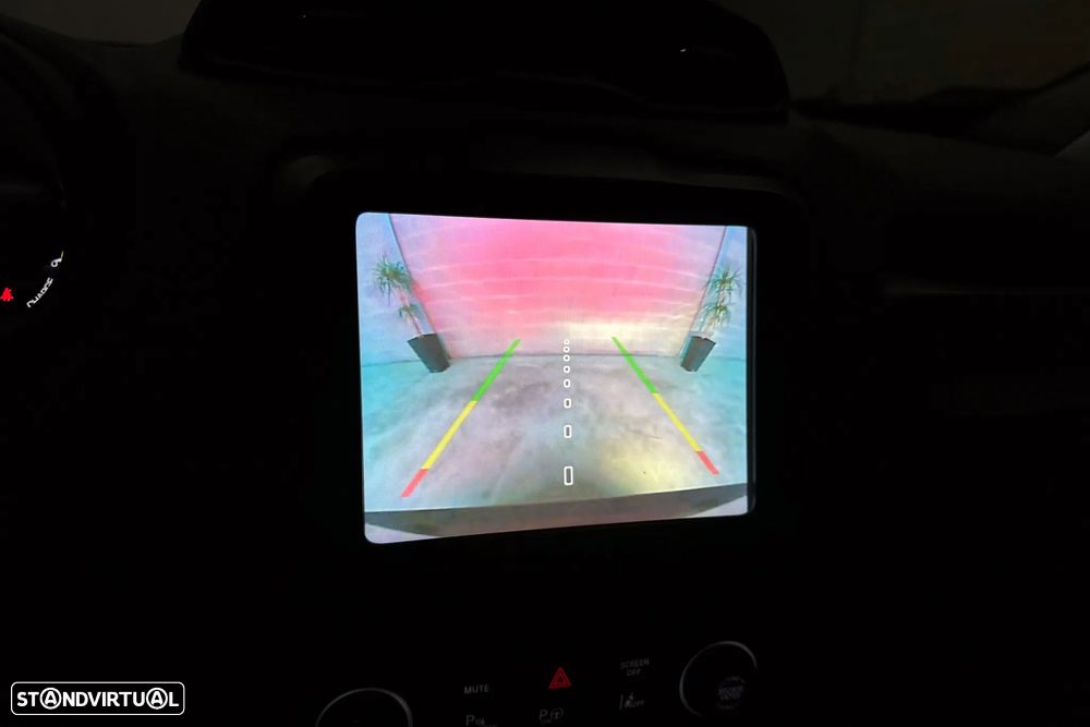 Jeep Renegade 1.3 TG 4Xe Limited - 32