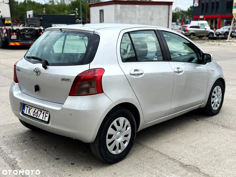 Toyota Yaris 1.3 Sol Premium MM - 3