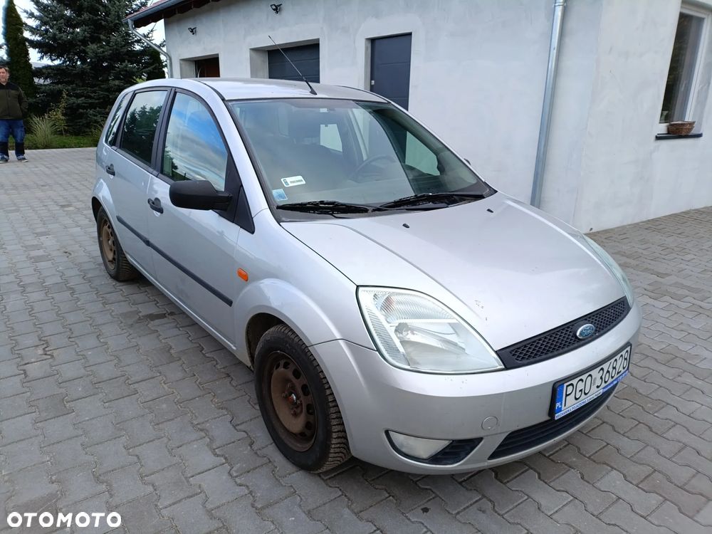 Ford Fiesta - 2