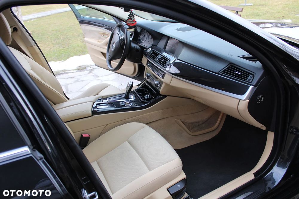 BMW Seria 5 520d Sport-Aut - 18