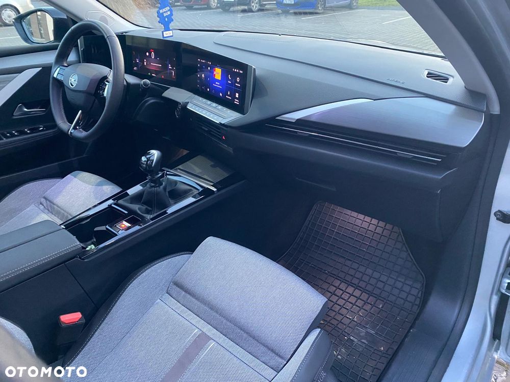 Opel Astra 1.2 Turbo Business Edition - 16