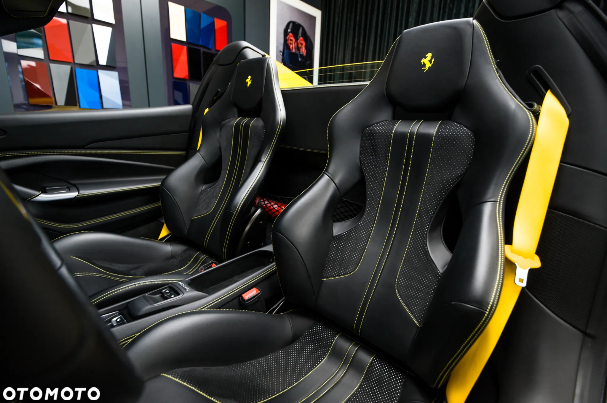 Ferrari F8 Spider - 24
