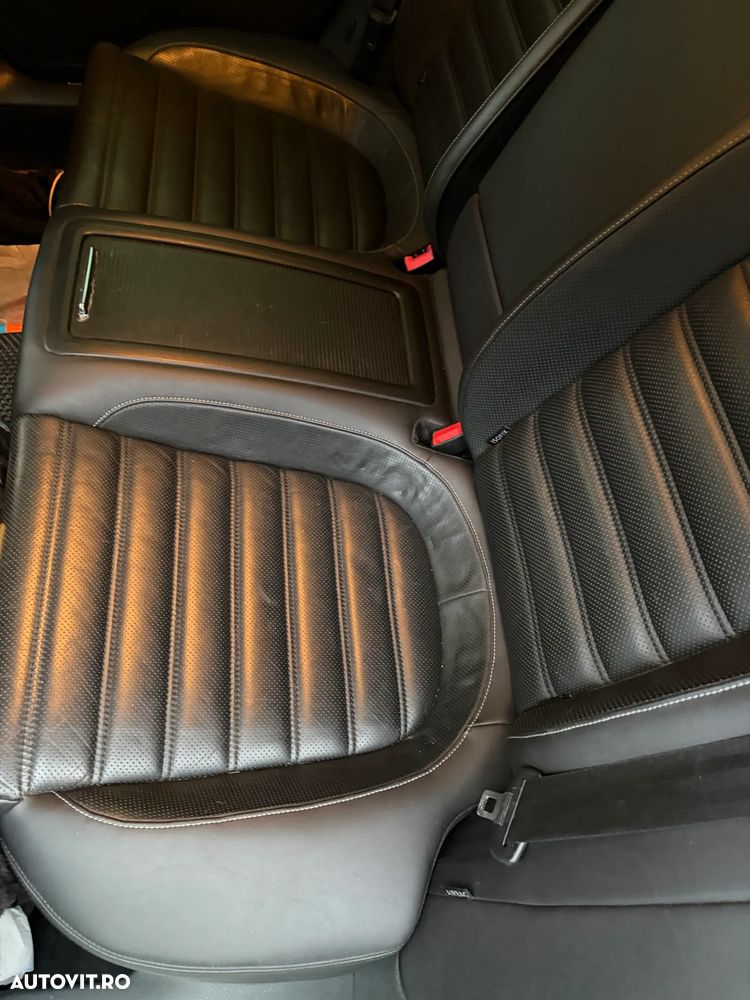 Volkswagen Passat CC - 8
