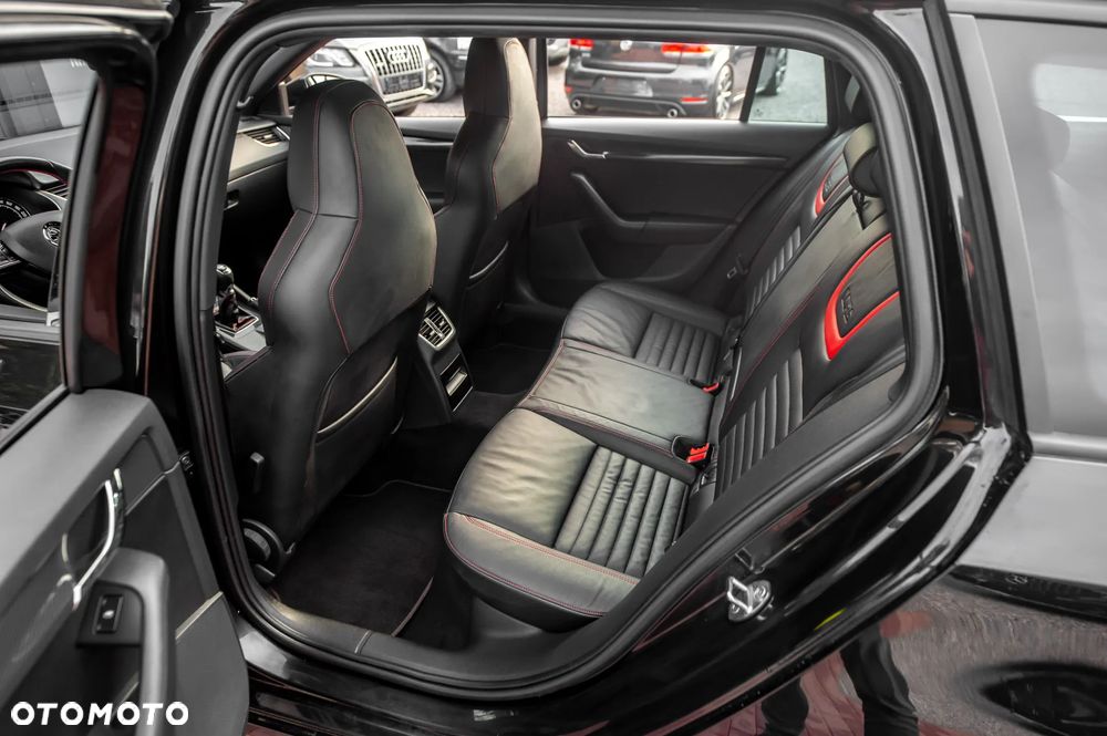 Skoda Octavia 2.0 TDI (Green tec) RS - 20