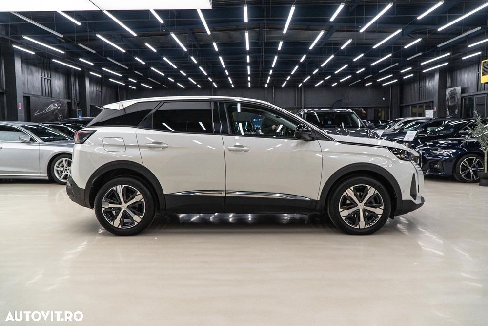 Peugeot 3008 1.2 PureTech Turbo S&S EAT6 Allure - 20