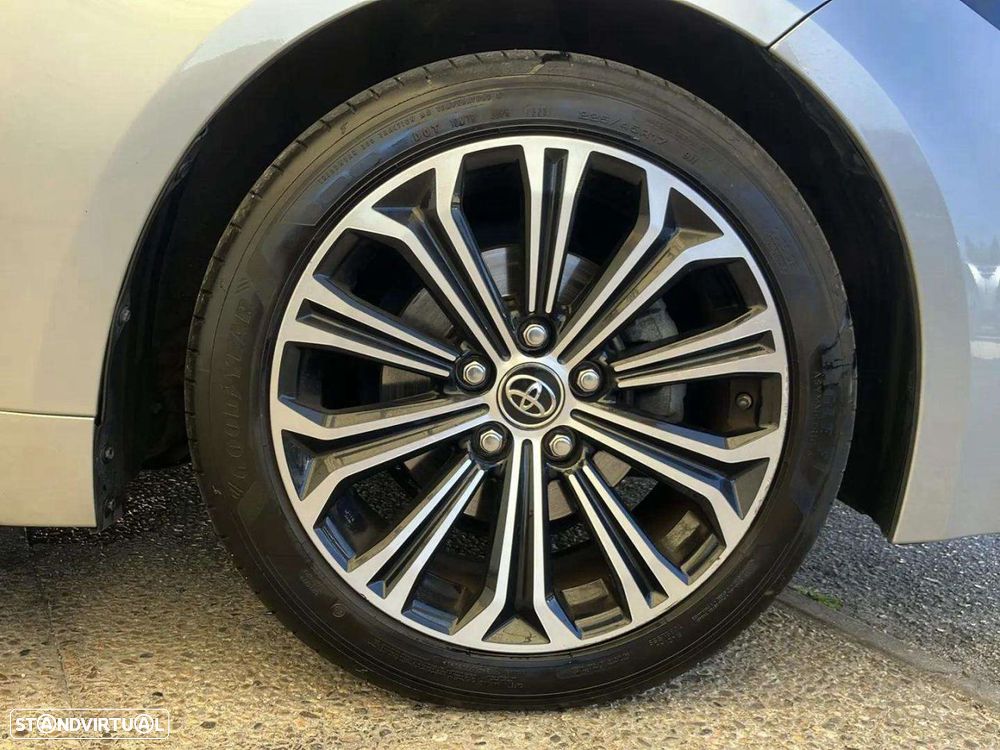 Toyota Corolla Touring Sports 1.8 Hybrid Comfort+P.Sport - 17