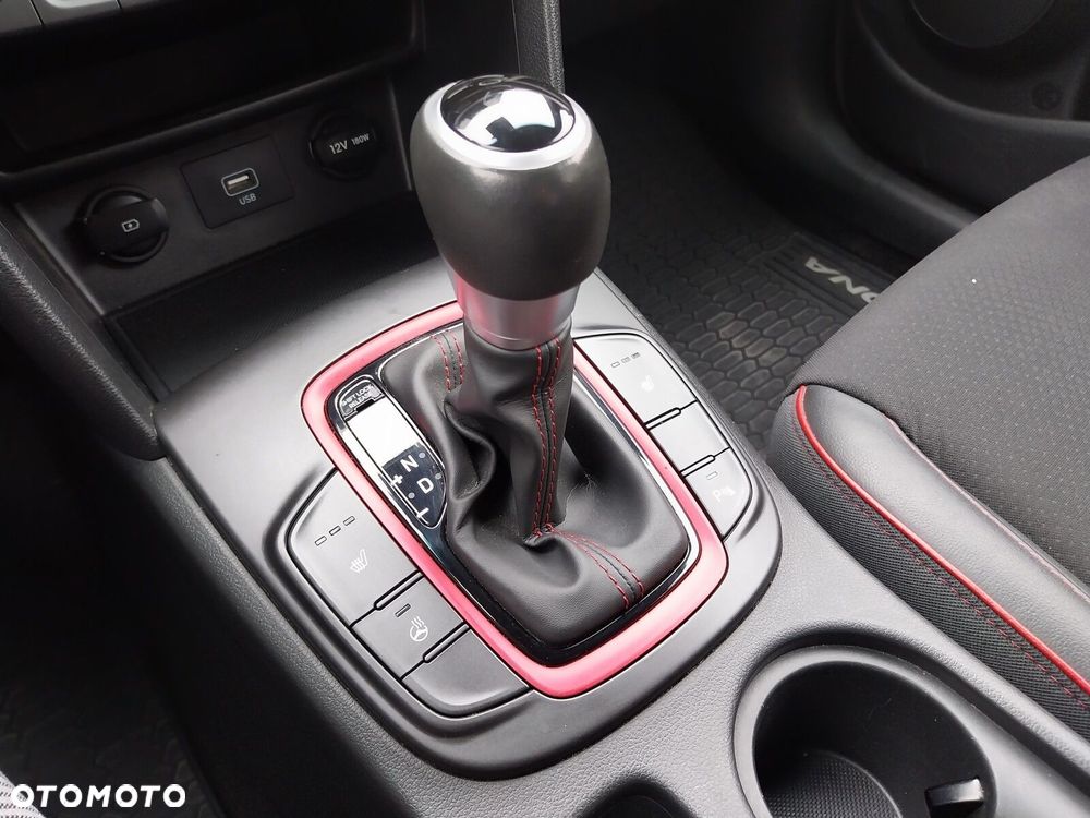 Hyundai Kona 1.6 GDI Hybrid Premium DCT - 26