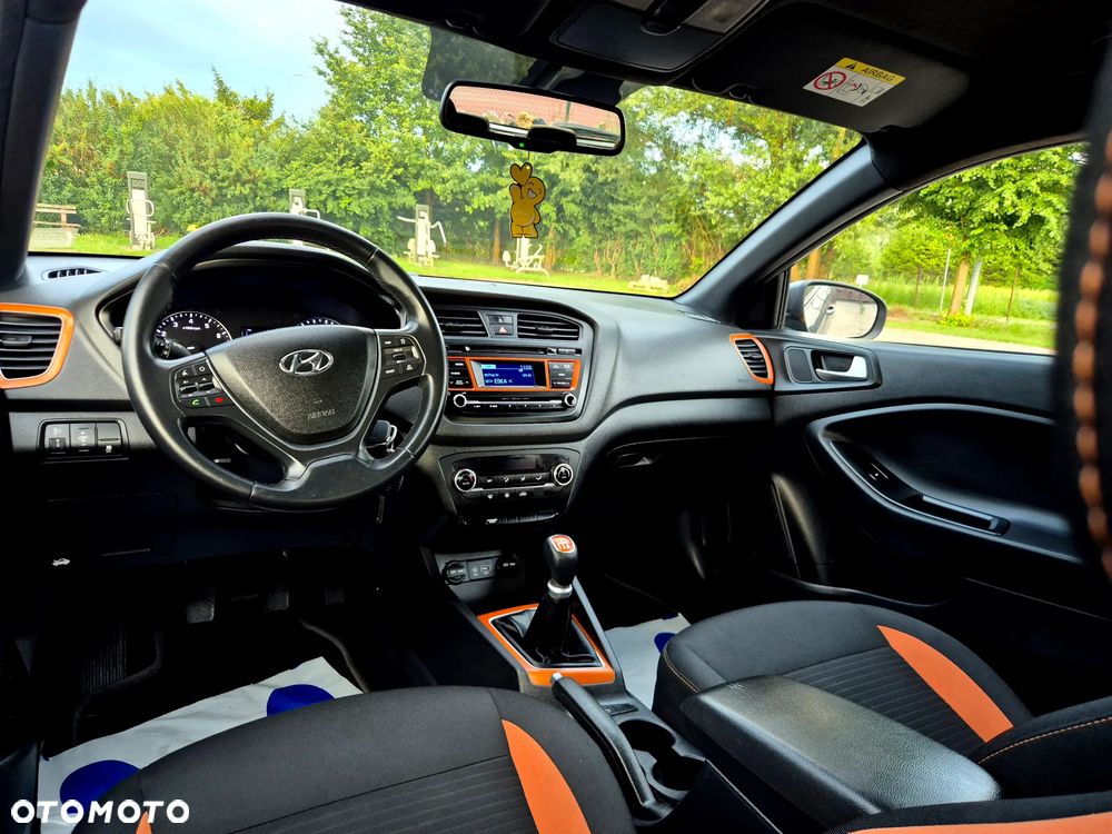 Hyundai i20 1.2 Intro Edition - 31