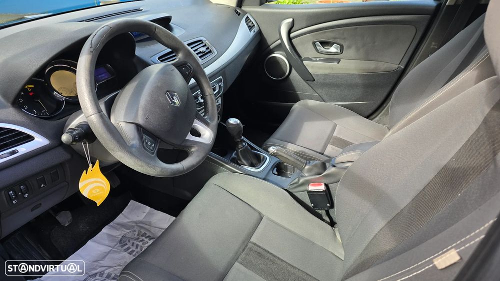 Renault Mégane 1.5 dCi Dynamique - 6