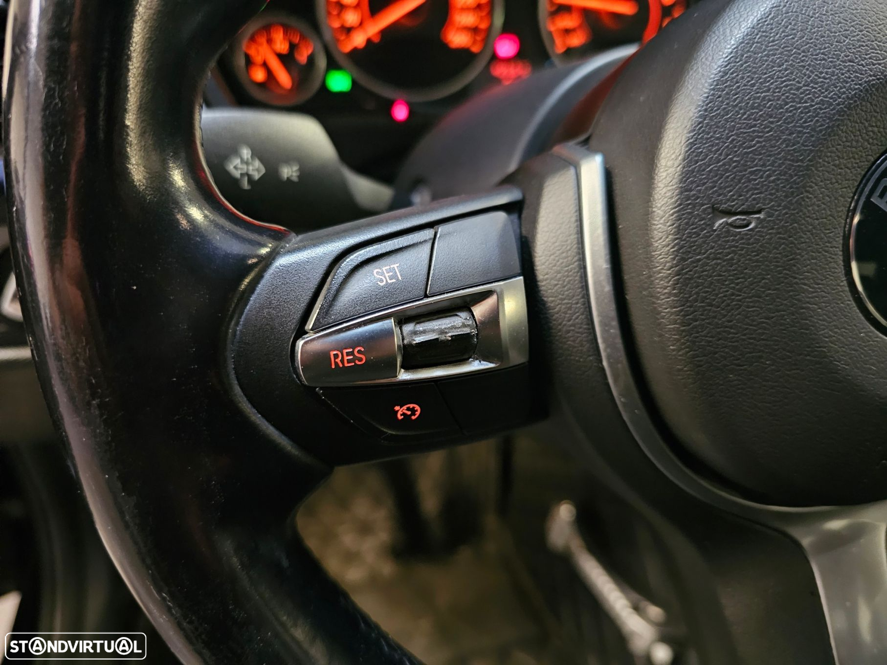 BMW 328 i Pack M - 15
