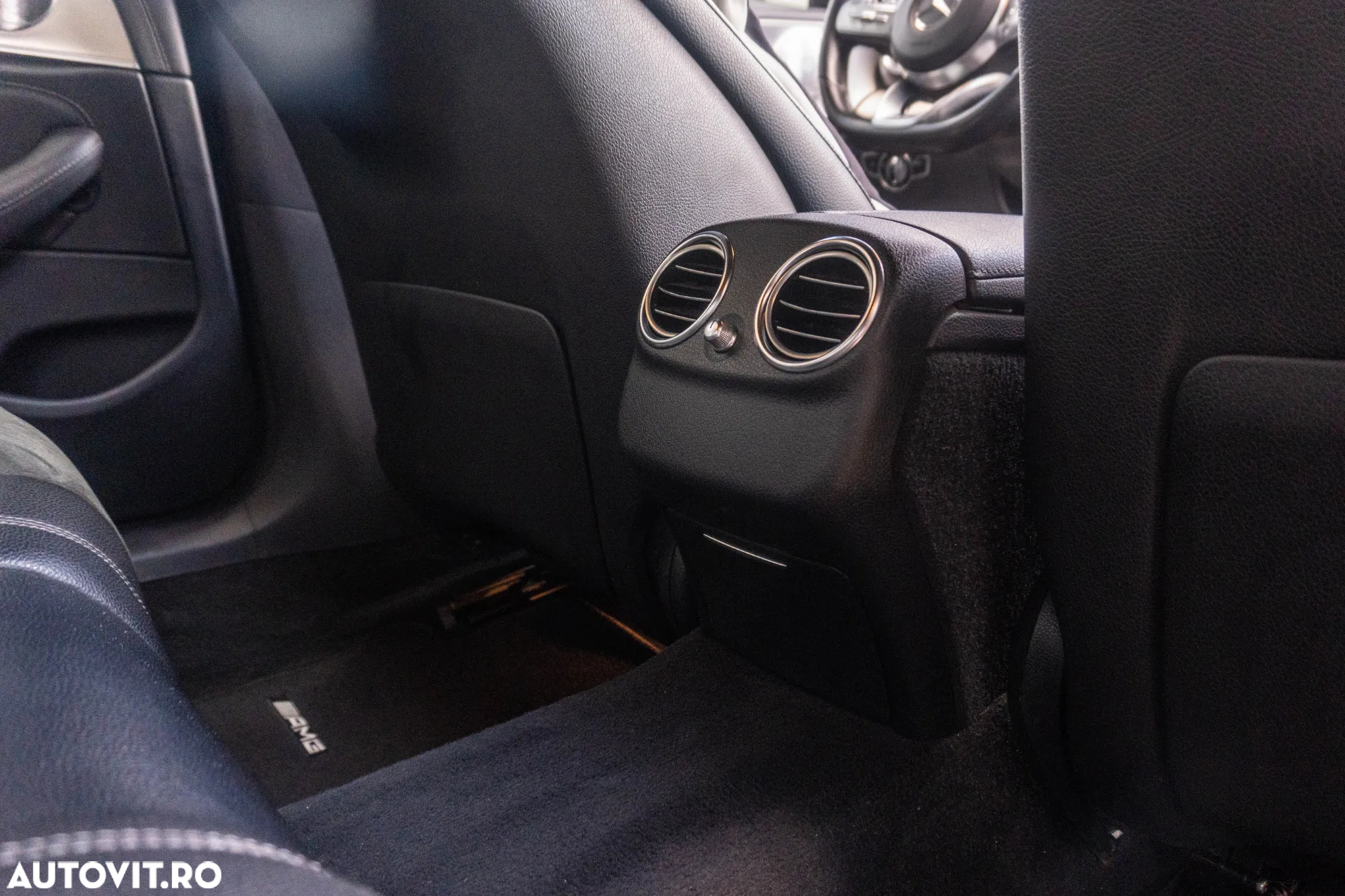 Mercedes-Benz E 300 d Aut. - 37