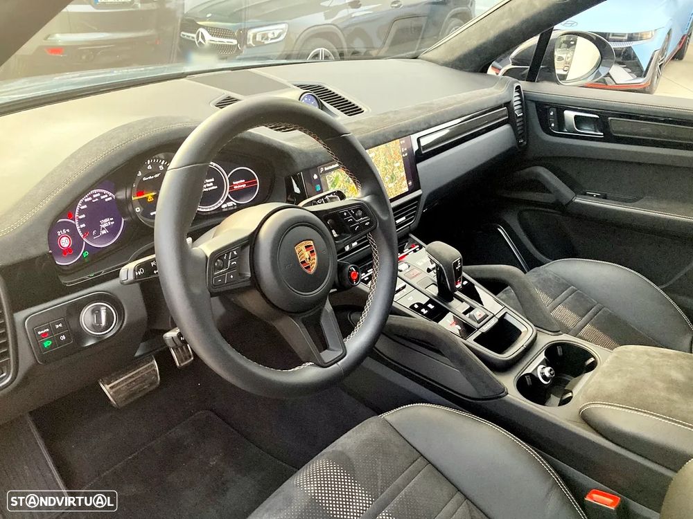 Porsche Cayenne Coupé Turbo - 28